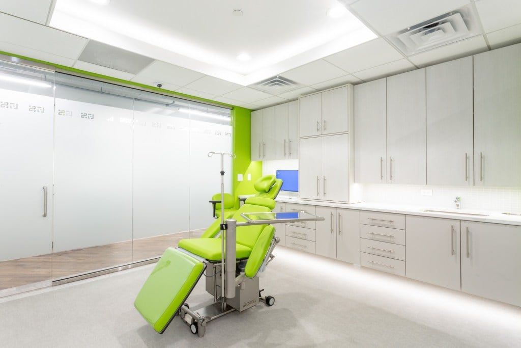 Treatment Room, Winnetka IL Office, Lakeside Oral & Facial Surgery
